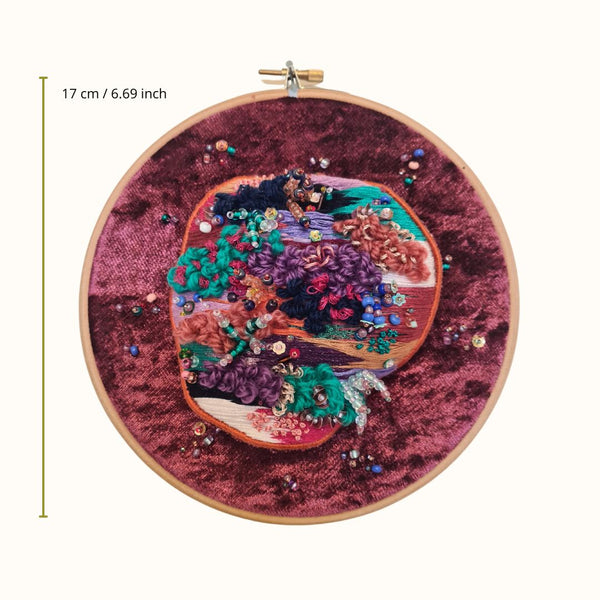 Once Upon a Ruby Velvet Full Moon (II)...17 cm