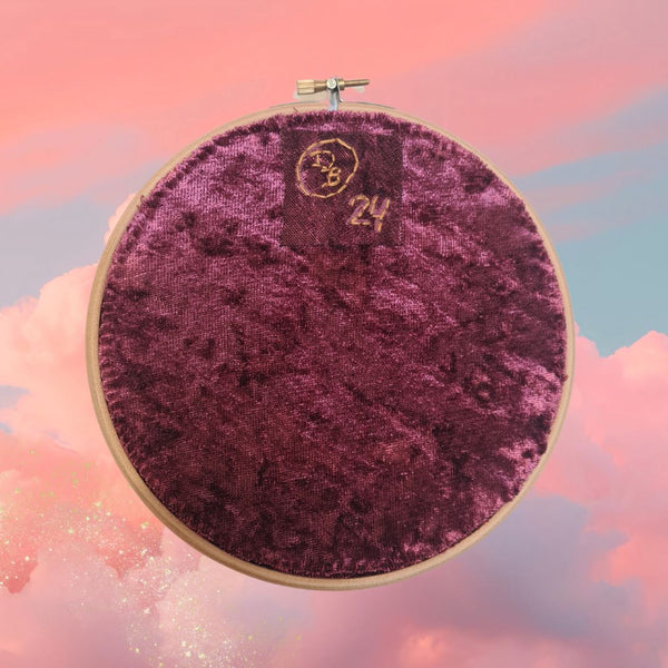 Once Upon a Ruby Velvet Full Moon (II)...17 cm