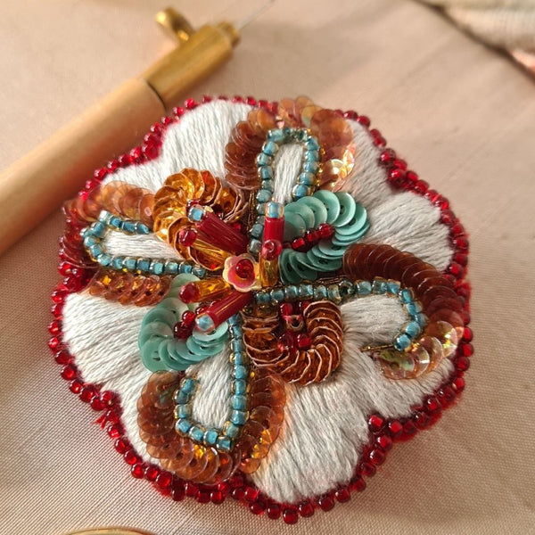 Mystical Jellyfish: Introductie van Lunéville Embroidery