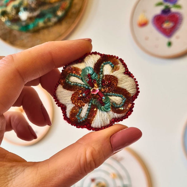 Mystical Jellyfish: Introductie van Lunéville Embroidery